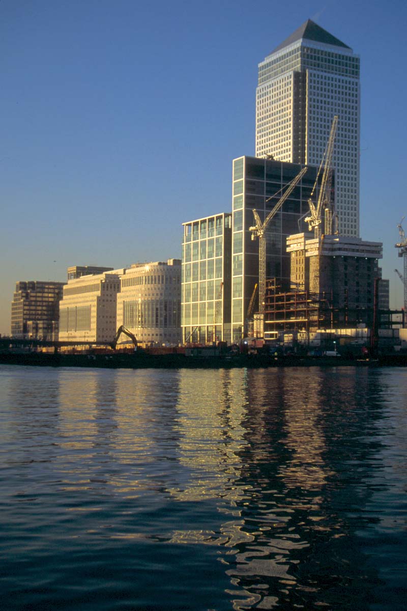 Canary Wharf (c) FreeFoto.com